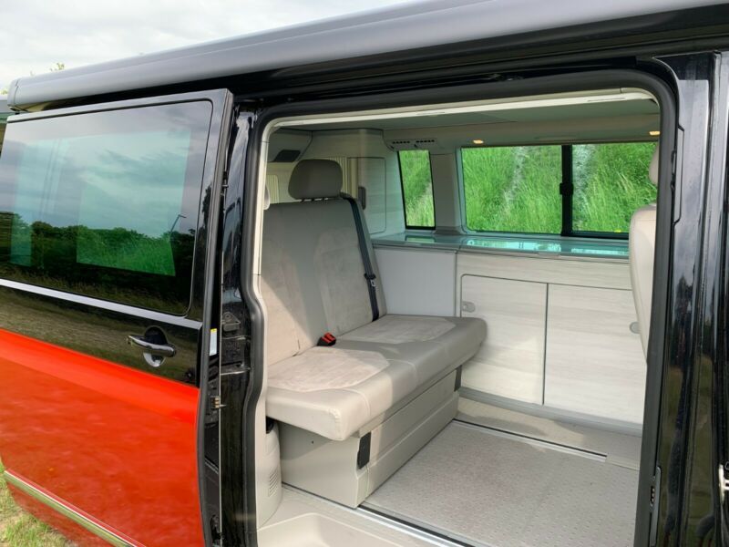 Volkswagen California • 2016 • 54,000 km 4