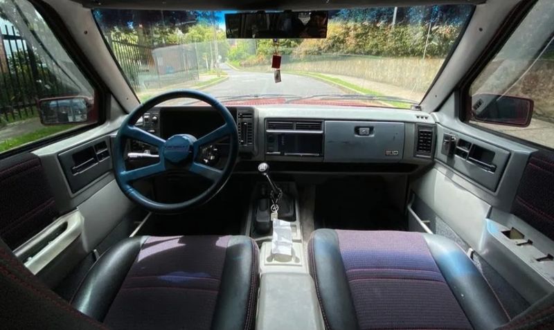 Chevrolet Blazer • 1992 • 280,000 km 13