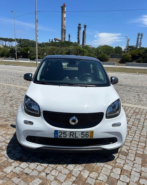 Smart Forfour • 2016 • 84,000 km 5