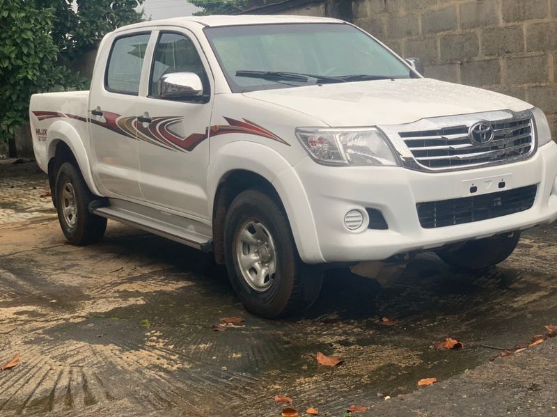 Toyota Hilux • 2016 • 23 km 1