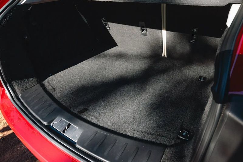 Jaguar E-PACE • 2019 • 72,600 km 5