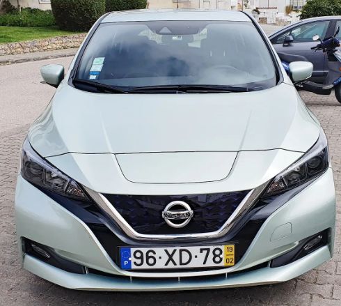 Nissan Leaf • 2019 • 62,000 km 2