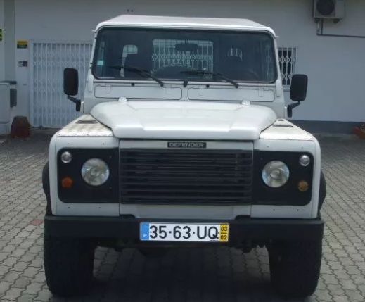 Land Rover Defender • 2003 • 82,030 km 1