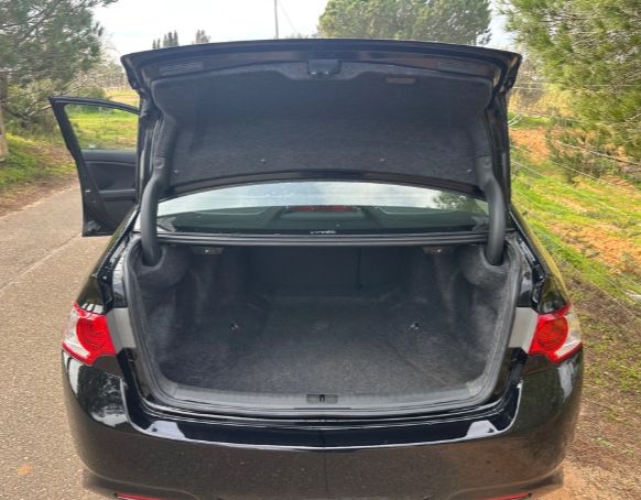 Ford Aerostar • 2011 • 121,000 km 4