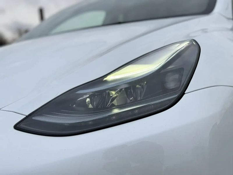 Tesla Model Y • 2022 • 45,000 km 7