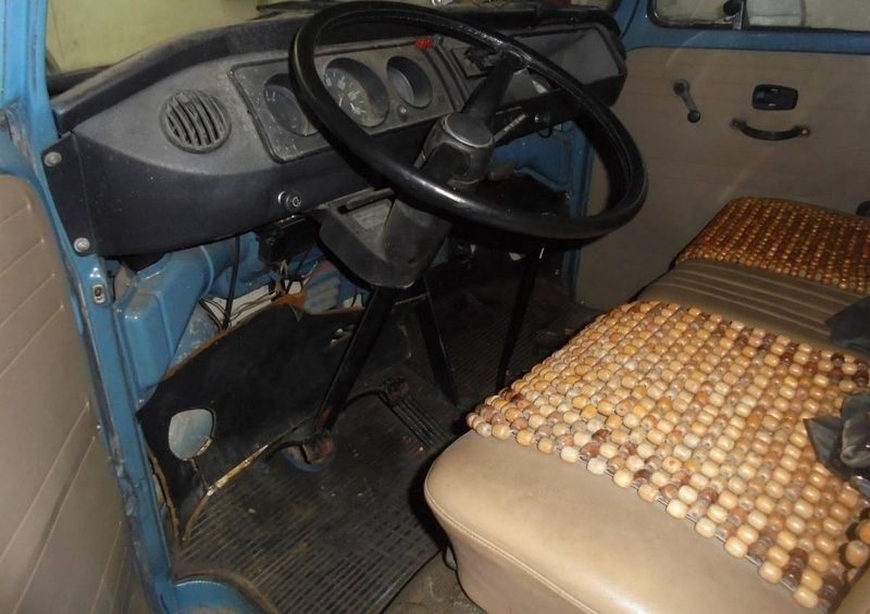 Volkswagen T5 Transporter Shuttle • 1980 • 4,000 km 2