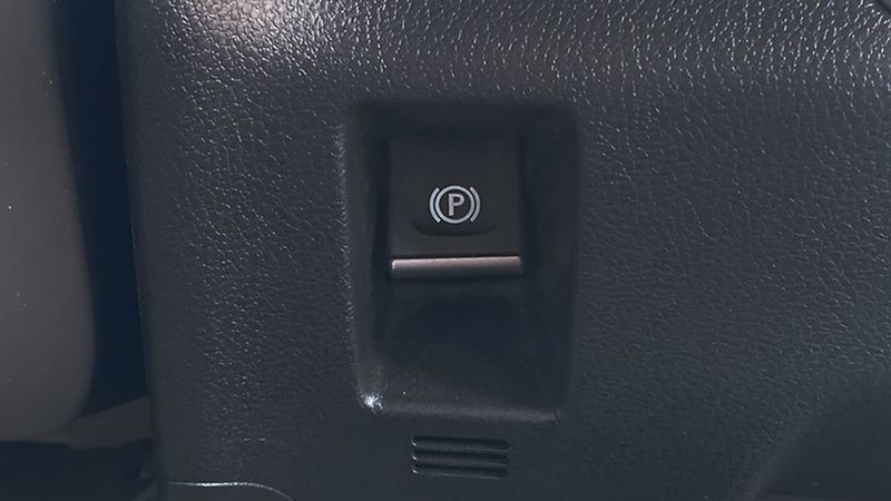 Lexus UX • 2021 • 44,700 km 14