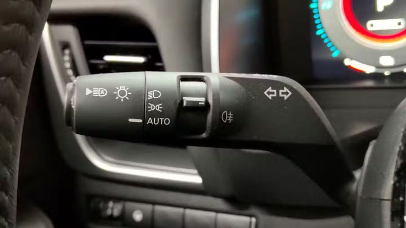 Nissan Qashqai • 2025 • 5,720 km 8