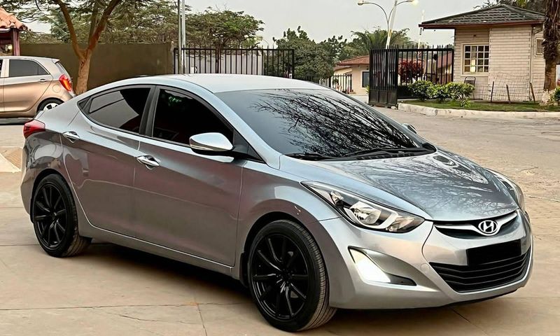 Hyundai Elantra GT • 2018 • 50,000 km 3