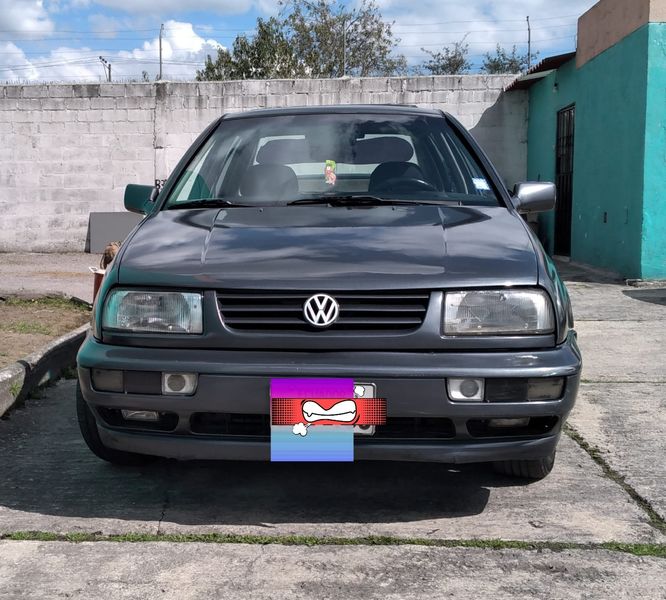 Volkswagen Vento • 1996 • 165,000 km 5