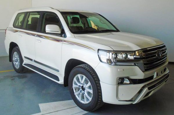 Toyota Land Cruiser • 2017 • 65 km 1