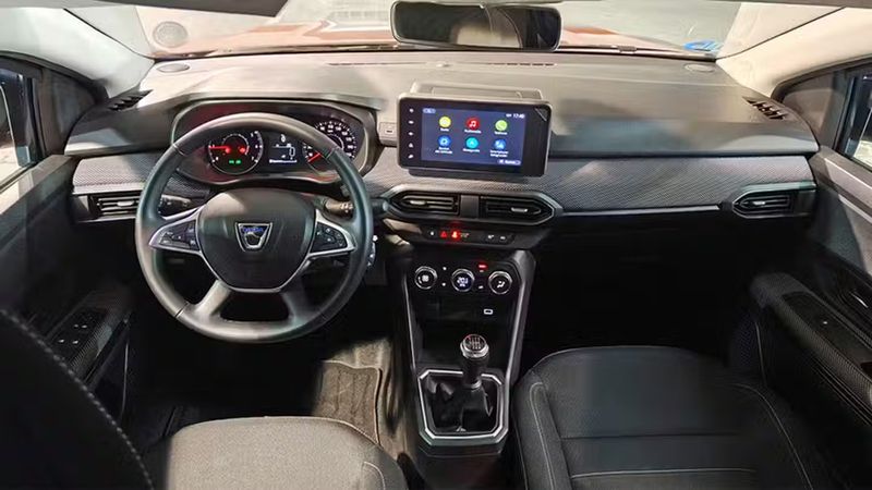 Dacia Lodgy • 2022 • 51,767 km 2