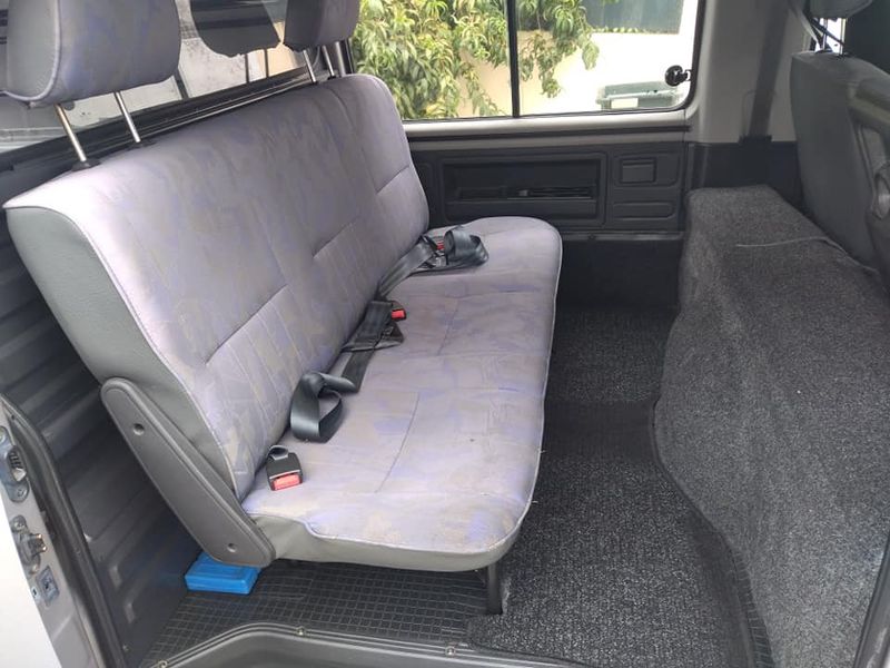 Hyundai H200 • 1999 • 253,000 km 5