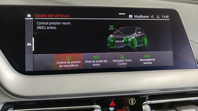 BMW 1 Series • 2024 • 2,600 km 10