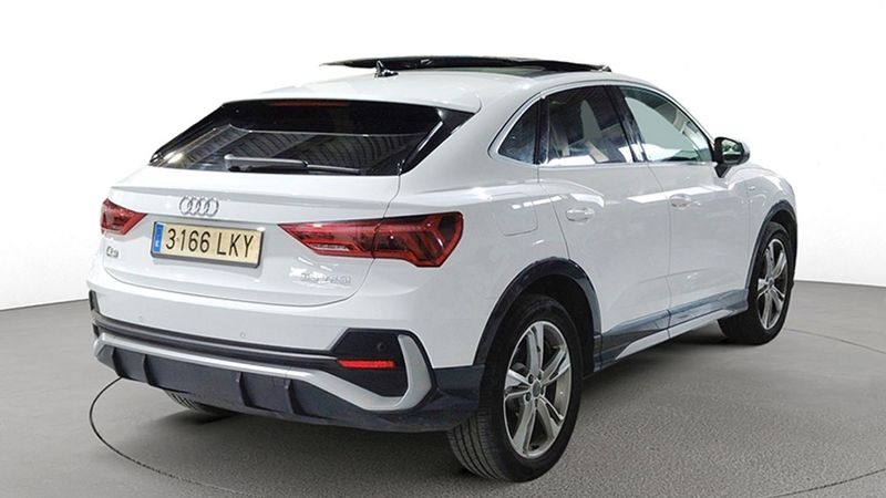 Audi Q3 • 2020 • 55,193 km 3