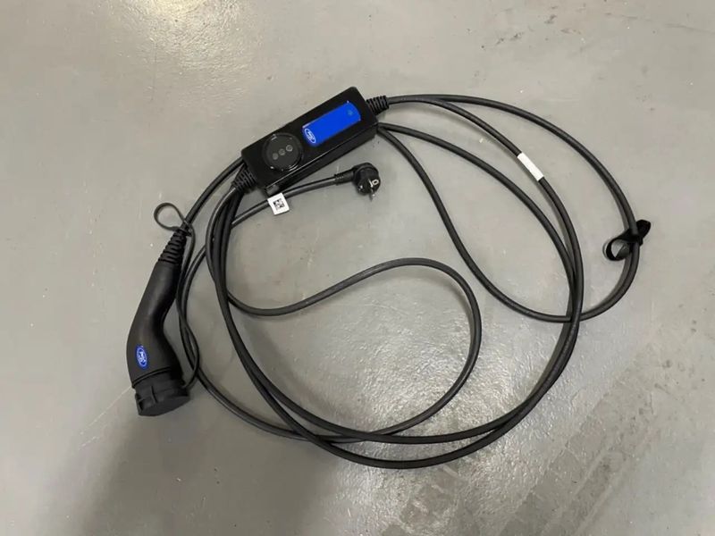 Ford Kuga • 2023 • 51,000 km 4