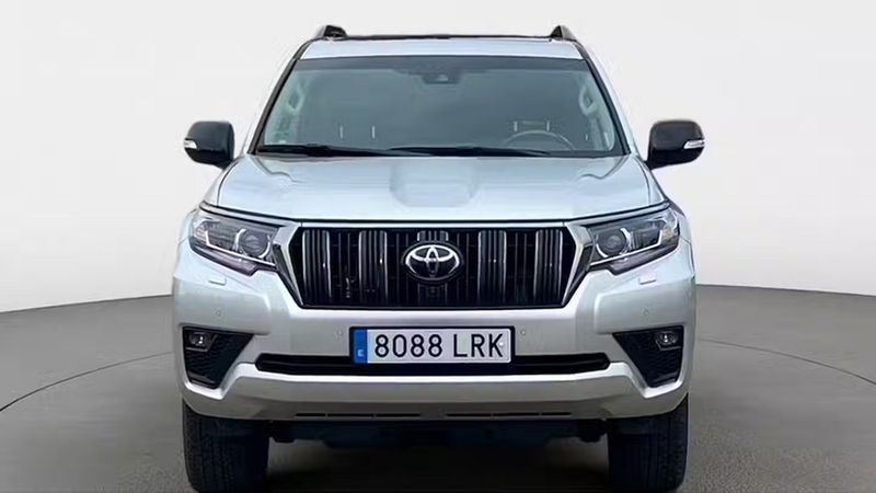 Toyota Land Cruiser • 2021 • 28,124 km 9