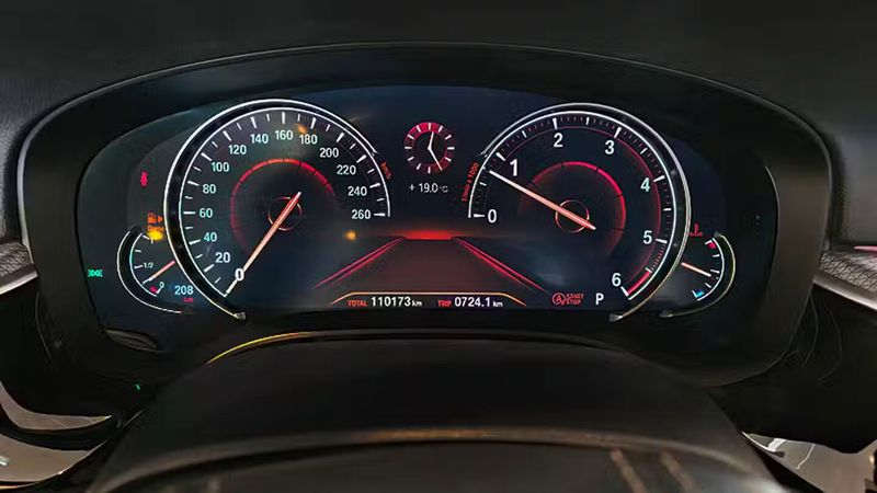 BMW 5 Series • 2017 • 110,173 km 30