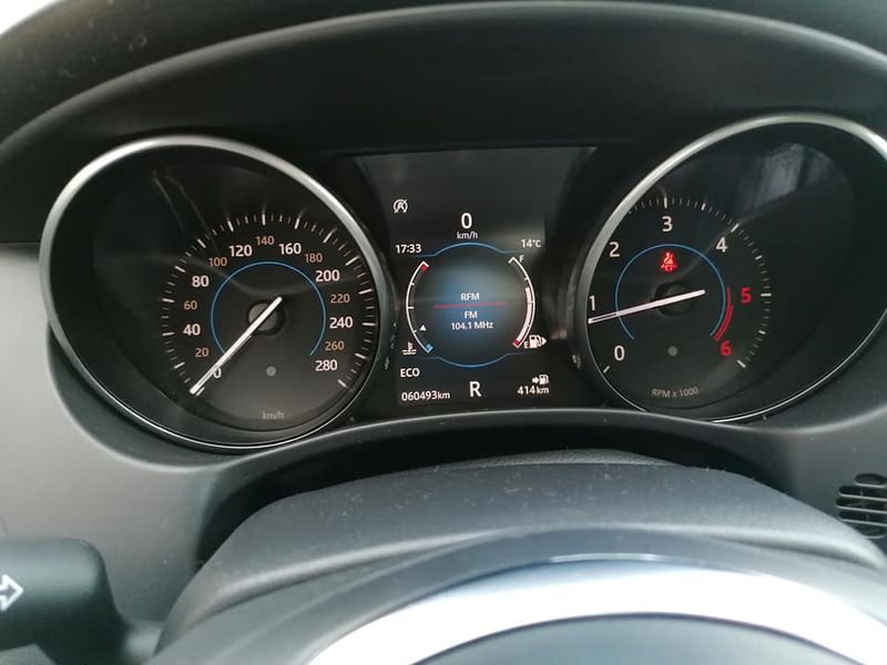 Jaguar XE • 2017 • 60,000 km 6