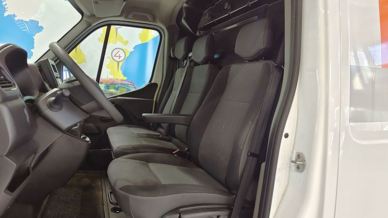 Nissan NV400 • 2021 • 67,000 km 10