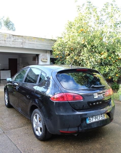 Seat Leon • 2009 • 170,000 km 2