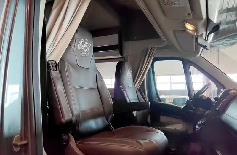 Fiat Ducato • 2016 • 96,167 km 10
