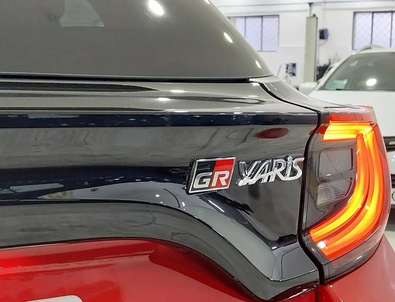 Toyota Yaris • 2023 • 9,927 km 5