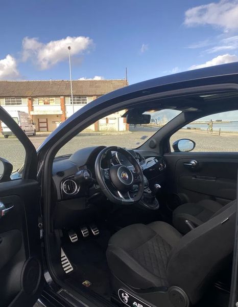 Fiat 500 • 2020 • 28,000 km 6