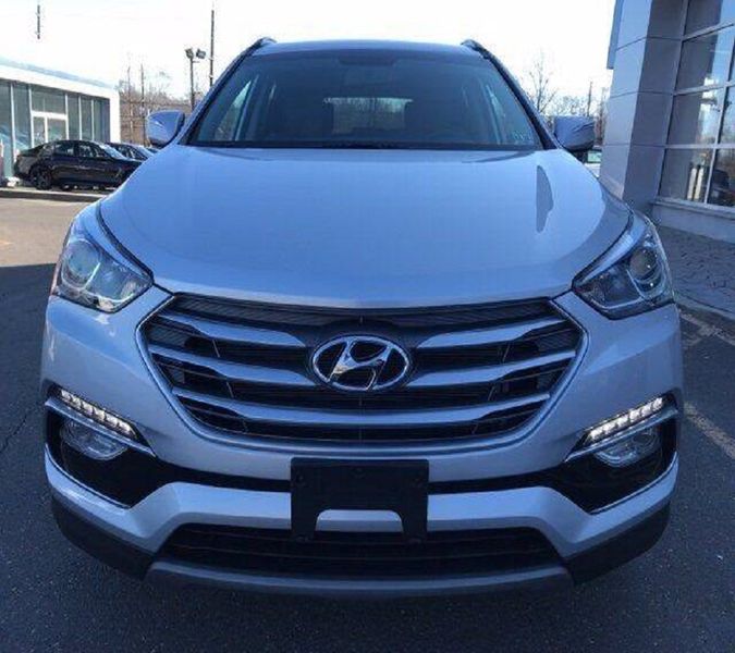 Hyundai Santa Fe • 2020 • 12,359 km 1