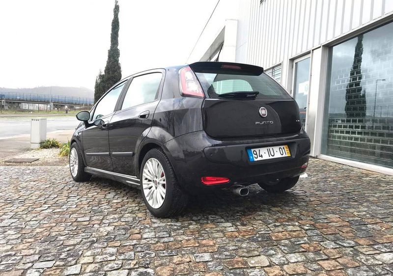 Fiat Grande Punto • 2010 • 179,000 km 2