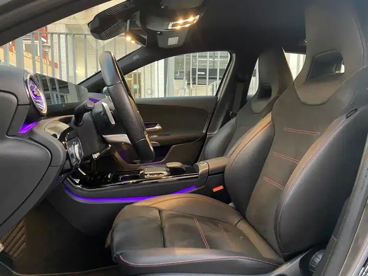 Mercedes-Benz A-Class • 2021 • 40,200 km 4