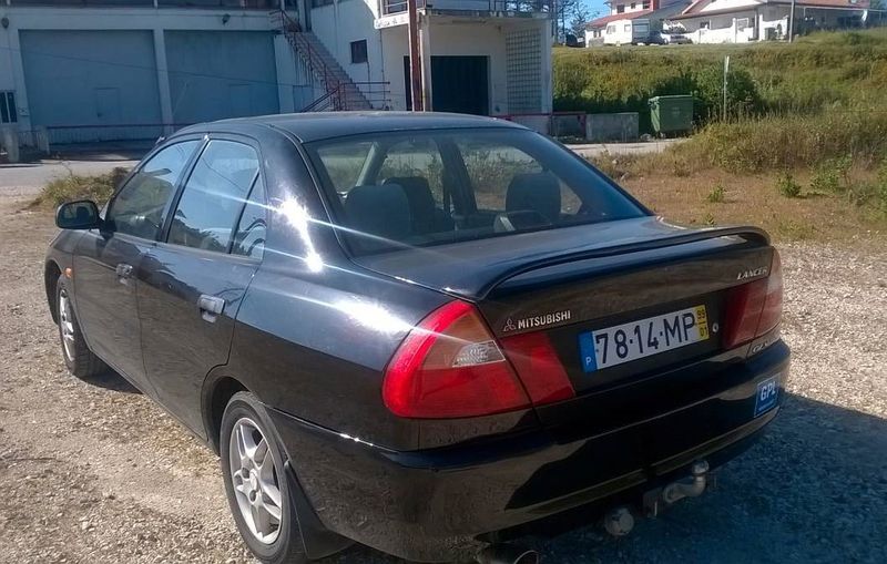 Mitsubishi Lancer • 1999 • 200,000 km 2