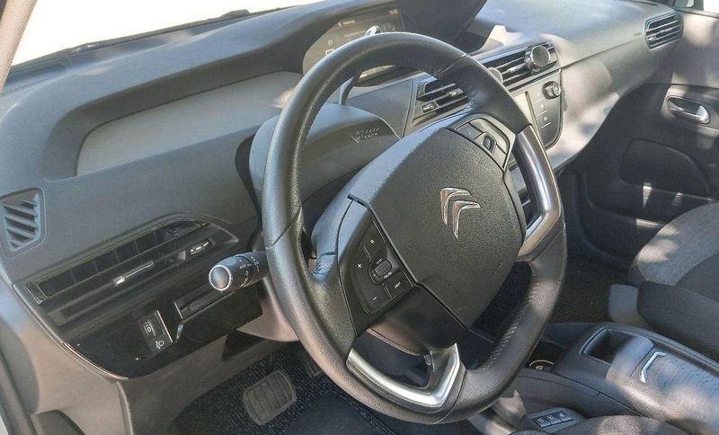 Citroën C4 • 2017 • 190,000 km 4