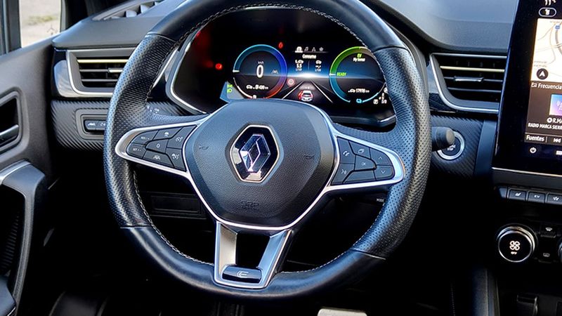 Renault Captur • 2023 • 17,890 km 19