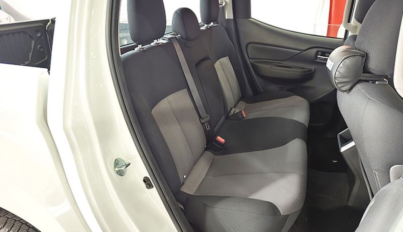 Mitsubishi L200 • 2022 • 51,986 km 11