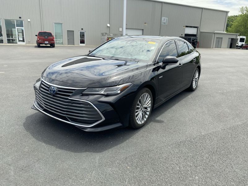 Toyota Avalon Hybrid • 2020 • 25,435 km 1