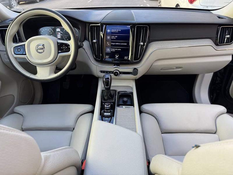 Volvo XC60 • 2018 • 140,000 km 2