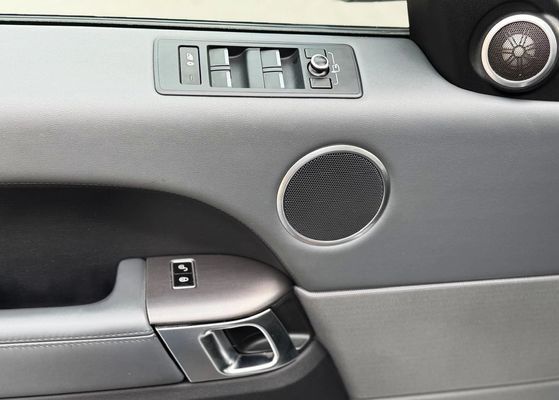 Land Rover Range Rover Sport • 2015 • 92,400 km 9