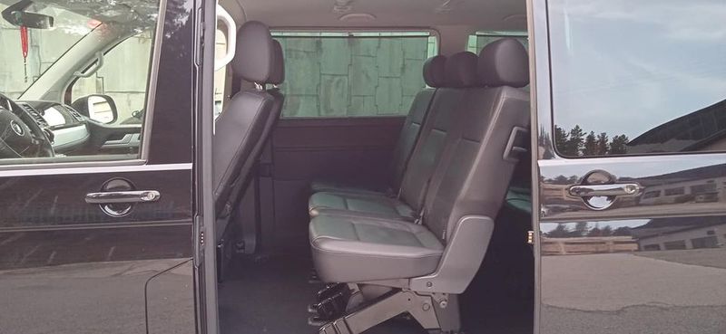 Volkswagen Caravelle • 2018 • 25,670 km 6