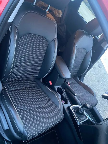 Kia Cee`d • 2019 • 157,121 km 4