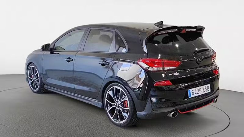 Hyundai i30 • 2018 • 65,000 km 3