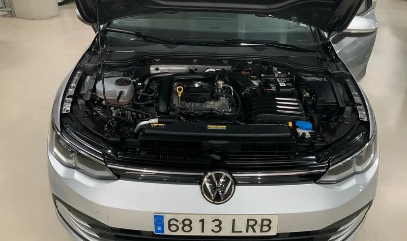 Volkswagen Golf • 2021 • 64,700 km 8