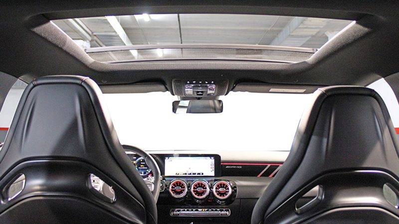 Mercedes-Benz A-Class • 2022 • 2,655 km 6