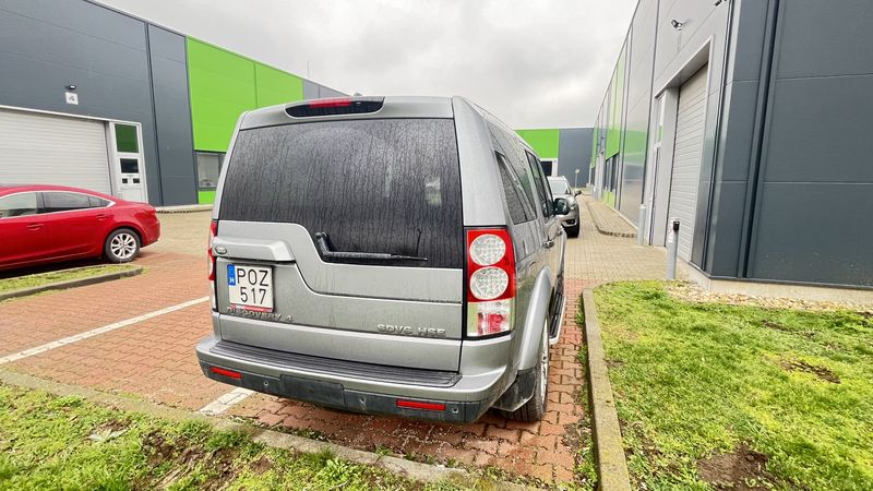 Land Rover Discovery • 2012 • 189,120 km 6