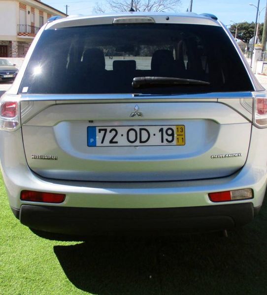 Mitsubishi Outlander • 2013 • 189,999 km 9