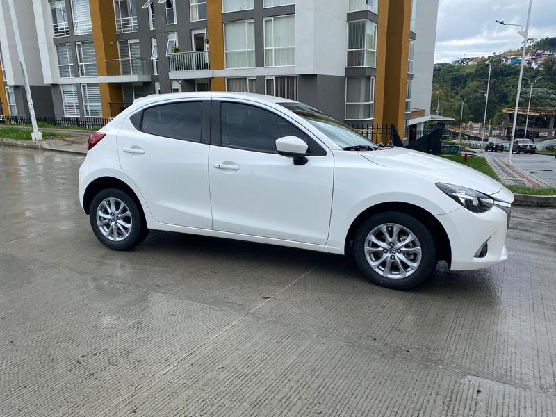 Mazda 2 • 2019 • 21,500 km 1