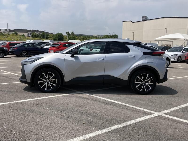 Toyota C-HR • 2024 • 28,374 km 2