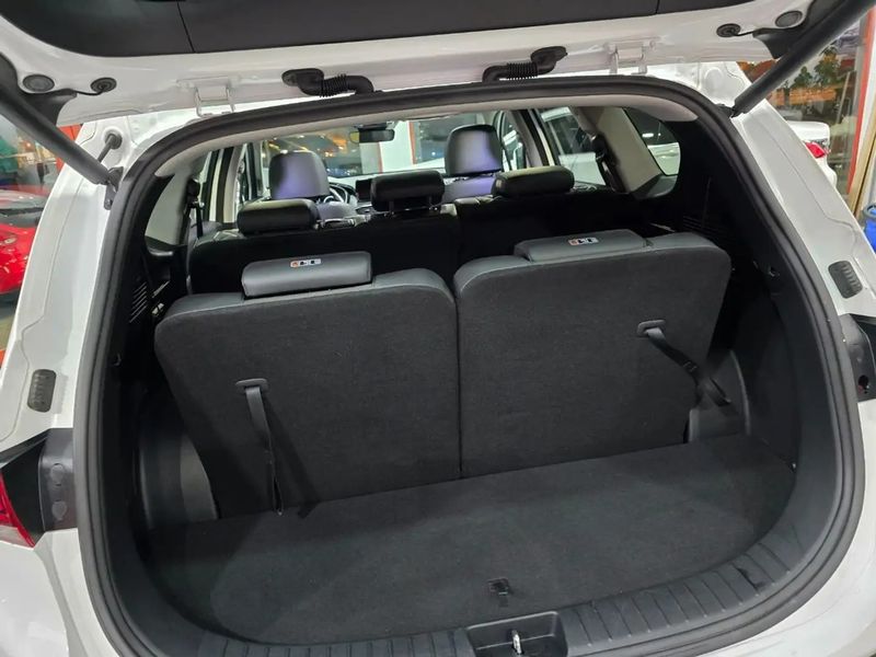 Hyundai Santa Fe • 2021 • 74,000 km 8