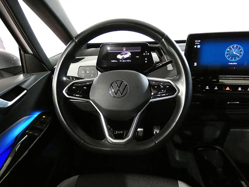 Volkswagen ID.4 • 2020 • 16,590 km 8