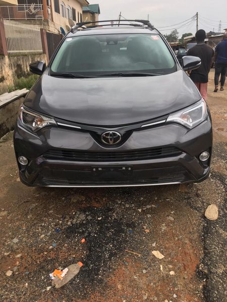 Toyota RAV4 • 2016 • 34 km 1